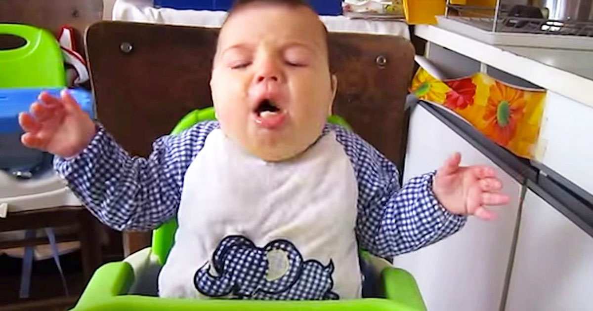 Hospital Demonstrates How To Save A Choking Baby In Just Seconds